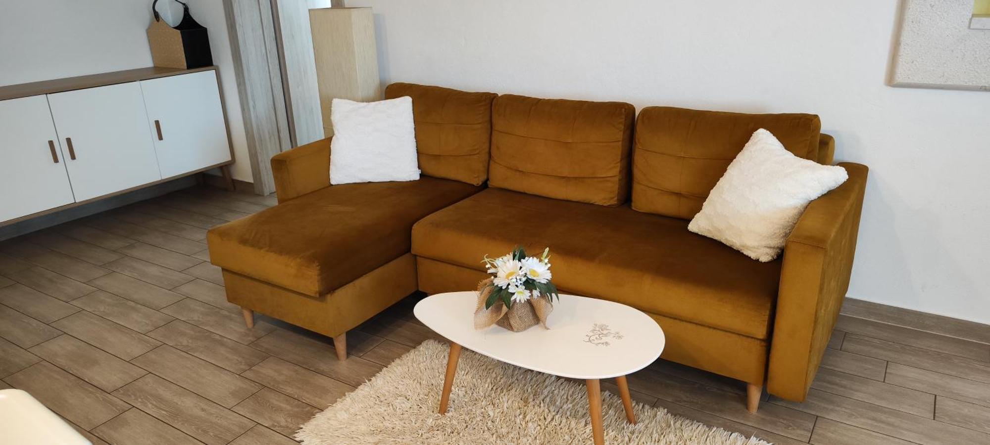 Aurora Apartman *