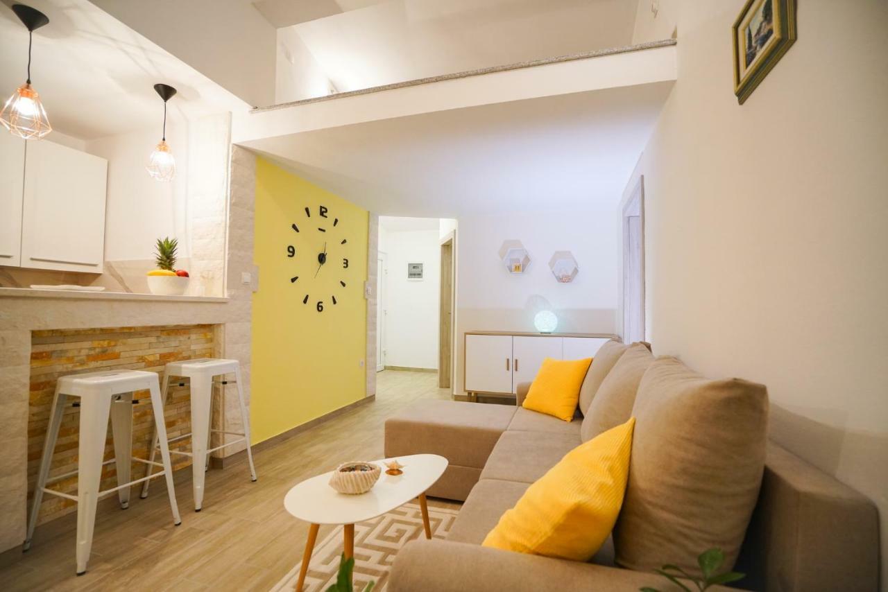 Aurora Apartman