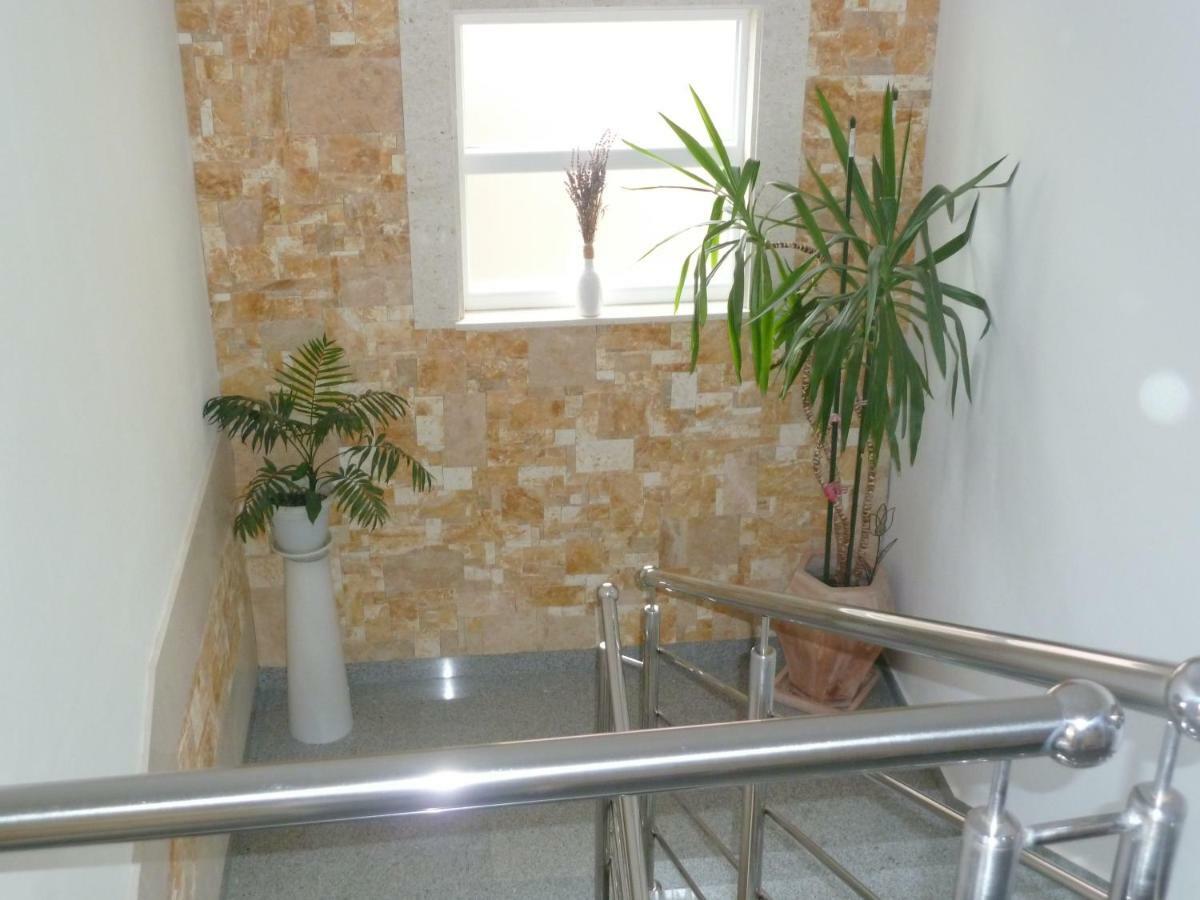 Apartman Aurora *